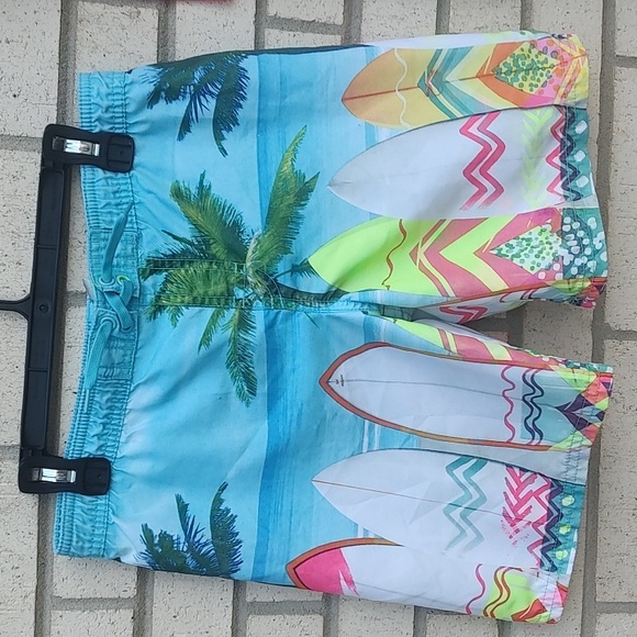 H&M Swim Trunks - Picture 6 of 9